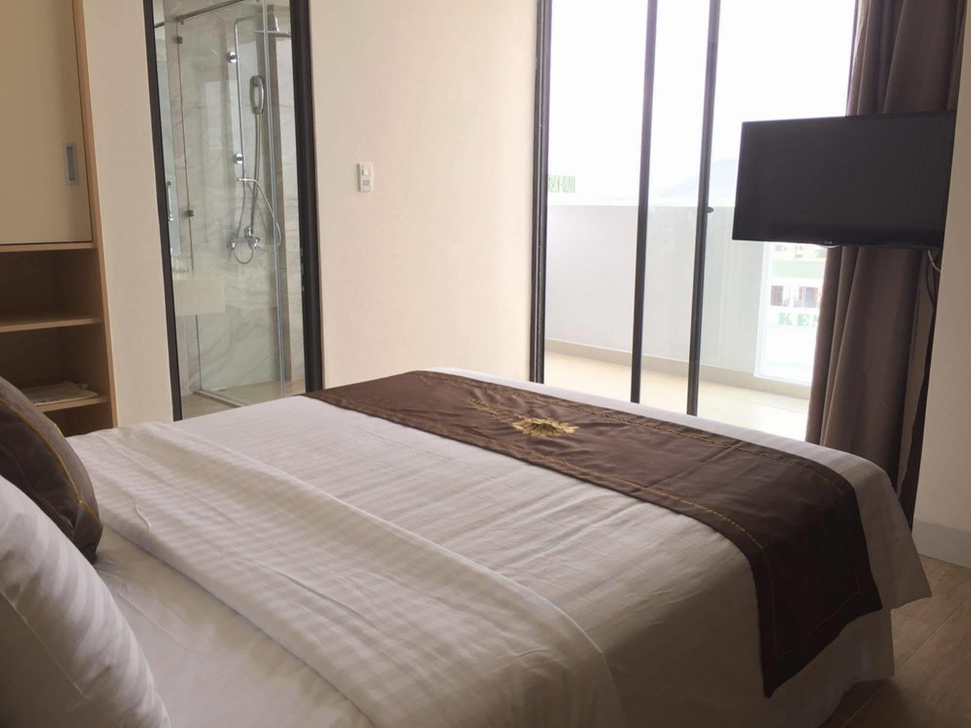 Daisy Hotel Nha Trang Exterior photo
