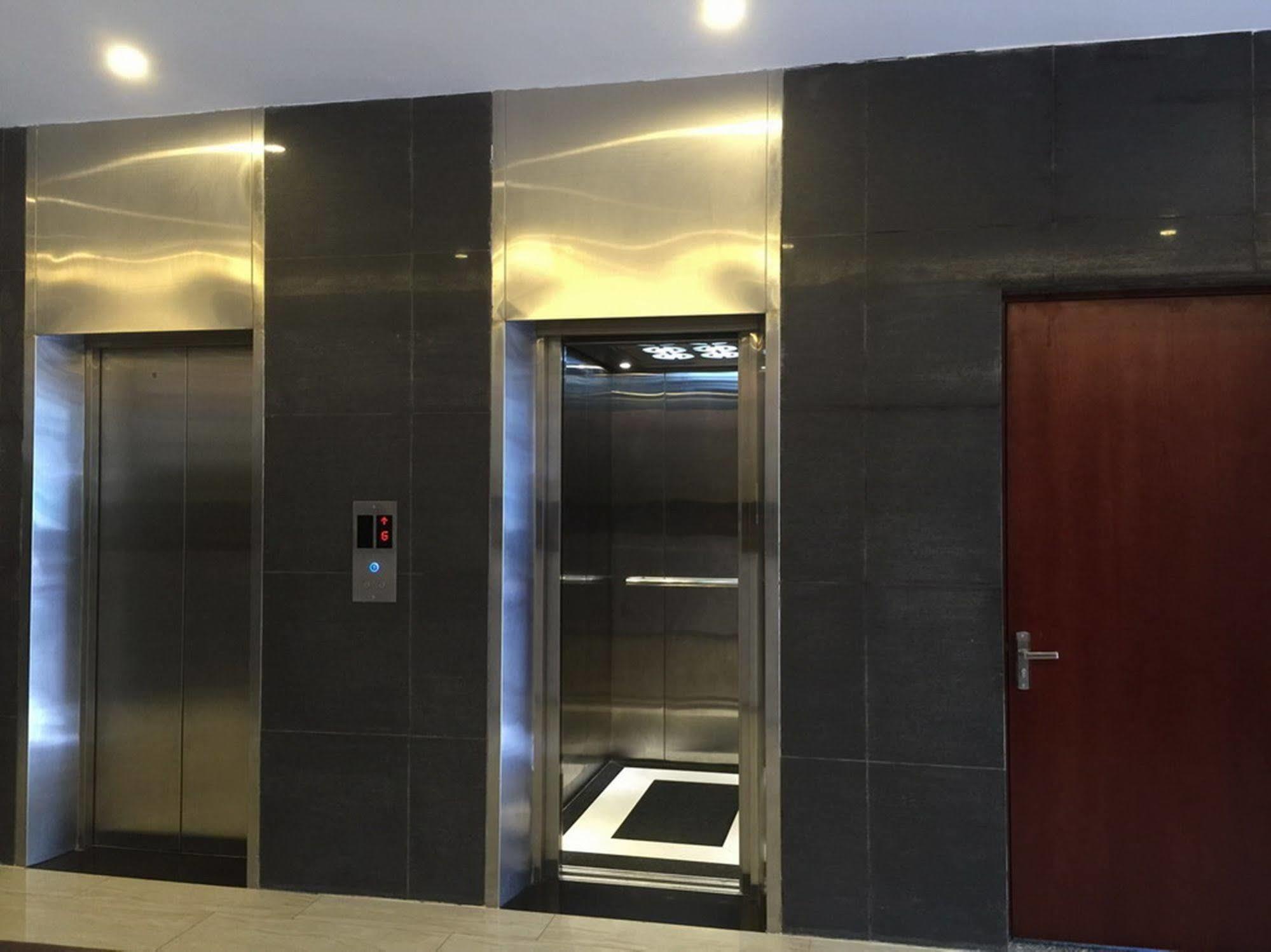 Daisy Hotel Nha Trang Exterior photo